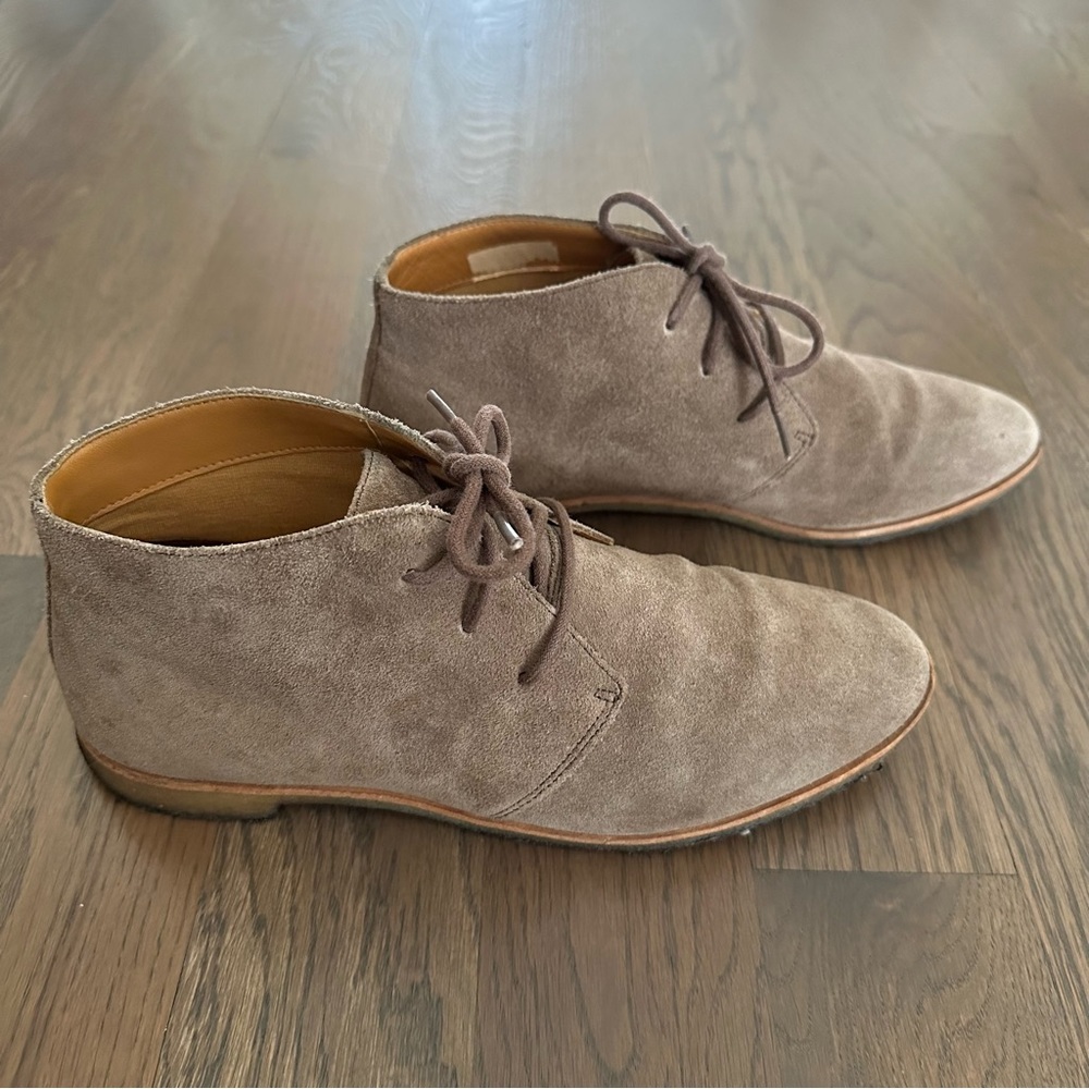 Clarks Women's Phenia Desert Boot in Khaki Suede Size 9.5 M